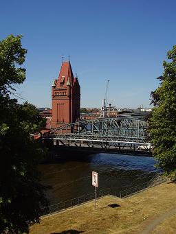 Hubbrücke & hamnen